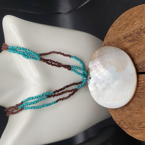 N2924 brilliant large disc mother of pearl shell seed beaded elegant necklace - Picture 1 of 3